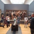 Bucketlist Nederland Nederlandse musea Rijksmuseum Amsterdam zaal met mensen